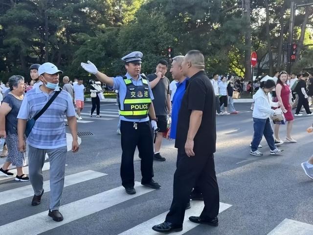 “新民管家”暖心上线 文化名街绽放文明新姿