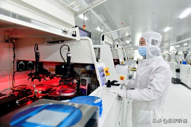 美经济专家：中国提前囤积了大量进口设备，把美国政客耍的团团转
