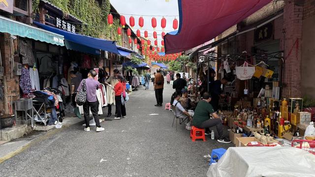 南宁唐人文化园,男女老少都爱逛,为何它那么大吸引力?你去过吗