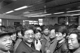 《繁花》原型人物揭秘，草根股神“杨百万”，股市创造财富神话图片