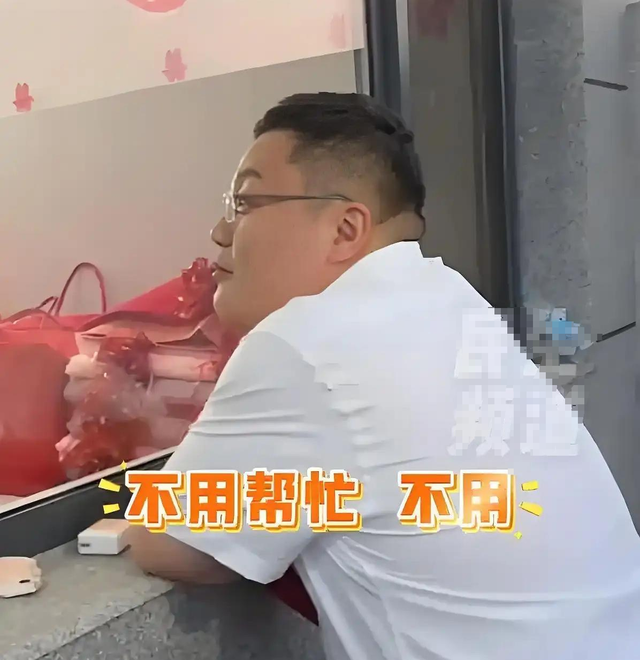 河北新郎接亲被堵门1小时，给钱也不让进，一举动让女方直接崩溃