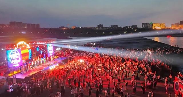千人大合唱燃爆运城盐湖夏夜!