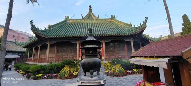 寻僧不见僧：大相国寺的禅意与尘嚣