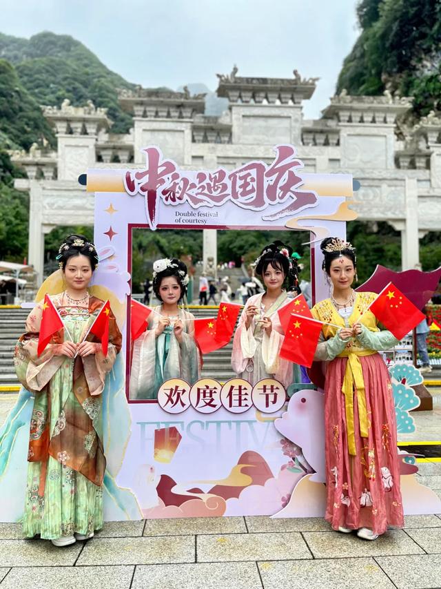 双节出游别扎堆!华山邀你赴一场“非遗与秋景”的浪漫之约!
