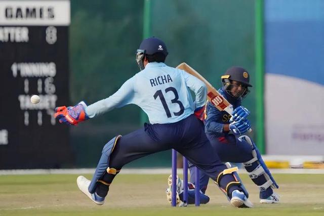 陈芋汐不再隐忍！公开回应后台传闻，原来樊振东一个字都没说错