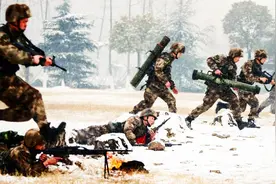 近30挺机枪和火箭筒，解放军步兵连火力一流，火力不足已成历史图片