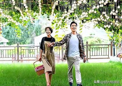 两性关系：女人最扛不住的4个“坏动作”，第1个多数男人不敢试！