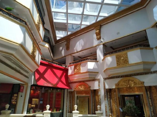 北京重庆饭店不仅有“渝味360碗”，还有360度的美