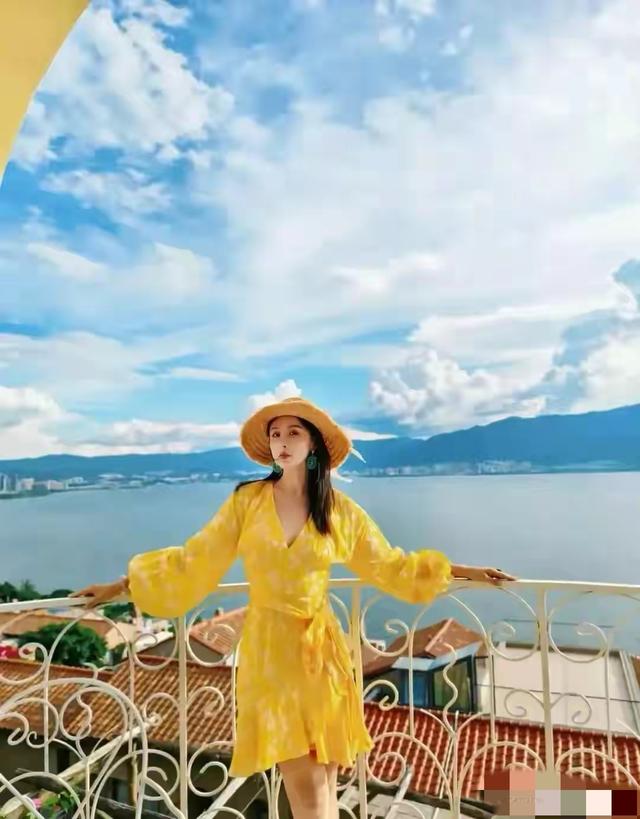 她如果不是私生活太混乱，她现在估计不输杨幂、白露、高圆圆