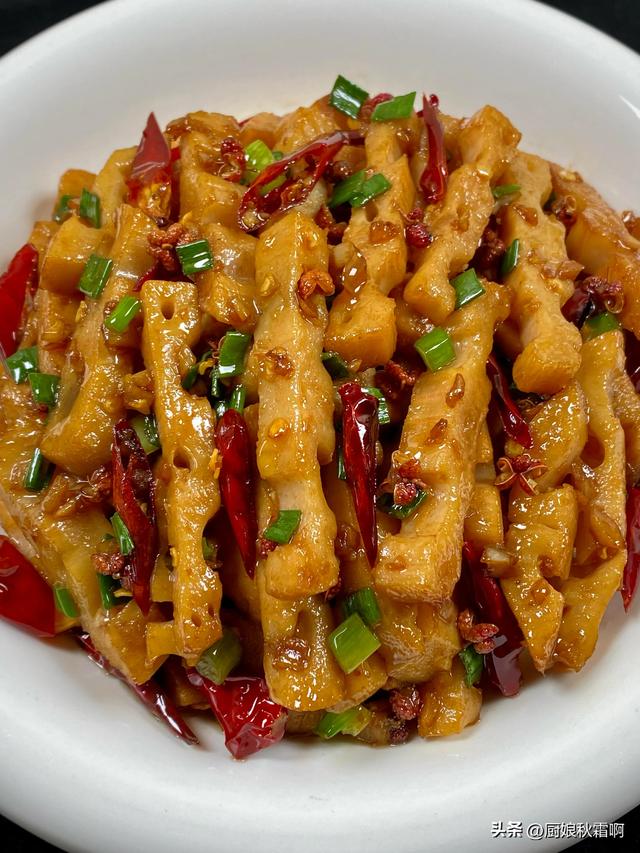 它是“天然开塞露”，隔天吃一次	，口臭没了，排便顺了、肚腩平了