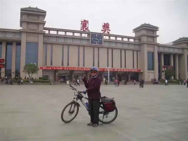 宜城火车站在哪里?