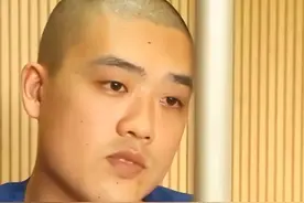 28岁小伙掌握彩票秘诀，一年狂赚80多亿，购买两套别墅存放现金图片