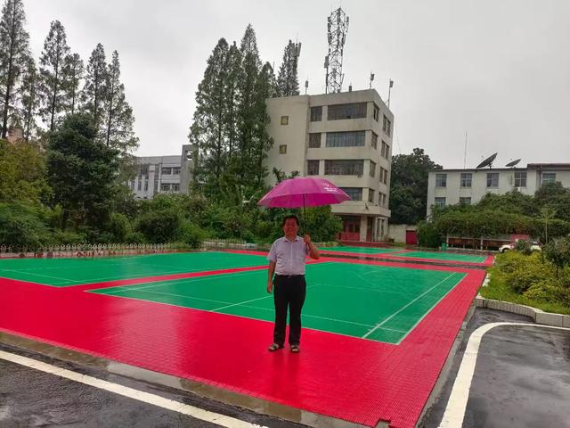 雨中游汝南和母校（作者：朱树理）