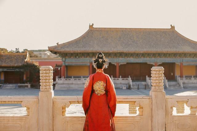 从《隐形守护者》到女帝养成：互动影视没死透？
