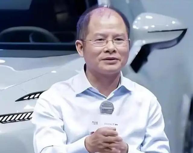 国产芯片重大突破！华为董事长放出豪言，两年完成大规模商用