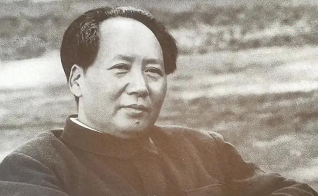 毛主席为何一生不进故宫，终生再未回延安？周总理的谈话道出实情