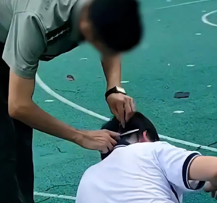 当校园不再是花园:我们正在批量生产“精神陌生人”