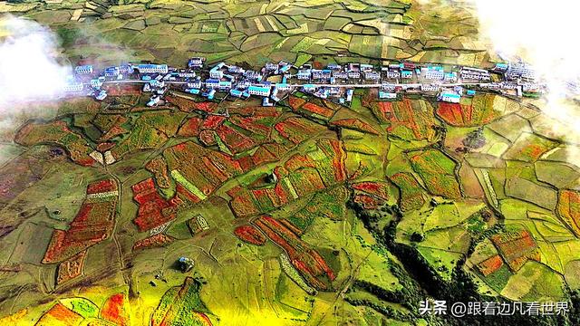 《219西藏南南线》中尼边境：乃夏村 晨雾织彩缎，田园藏仙境