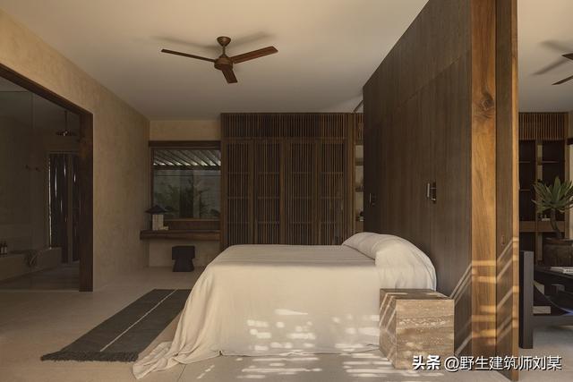 入住就得先付200美元押金，你觉得这个度假酒店值不值？