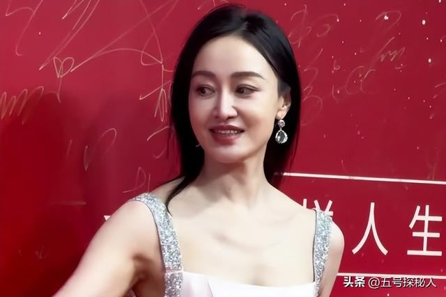 私生活混乱？被传是陈坤儿子生母，从央视离职的她，如今怎么样了