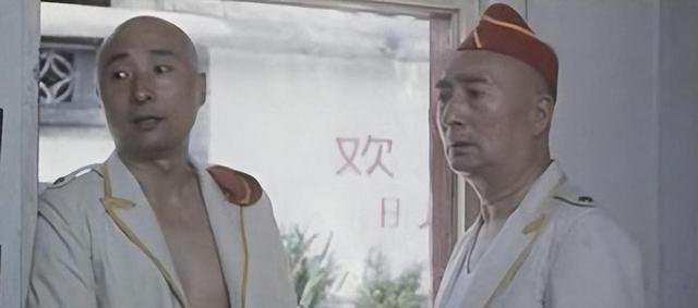 人民日报再次“点名”陈佩斯！撰文字字珠玑，给娱乐圈敲响了警钟