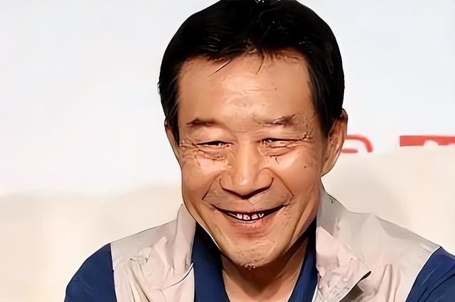 曝34岁知名演员已被枪毙！中国娱乐圈首例，倪大红、李雪健被牵连