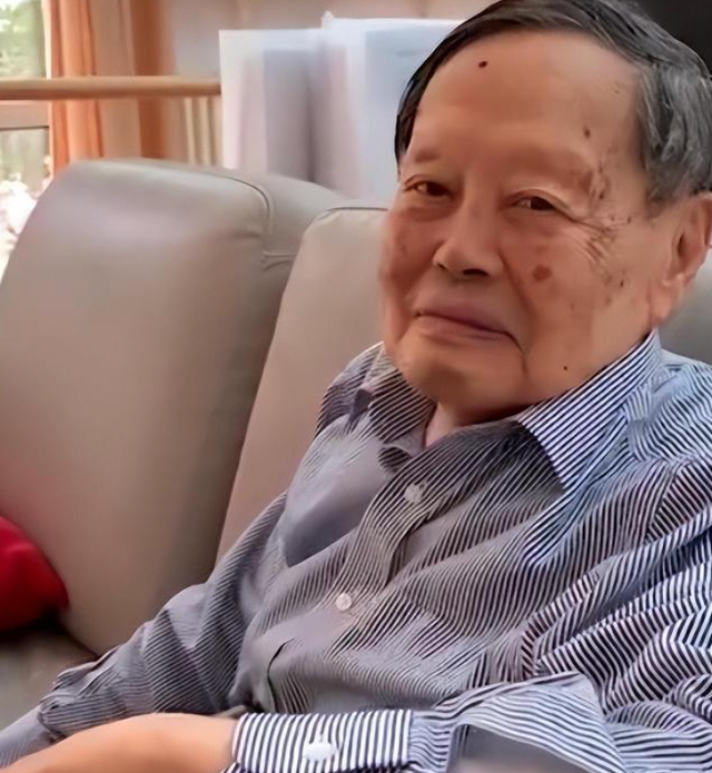痛悼！杨振宁先生享年103岁逝世，这几件事，中国人永远忘不了