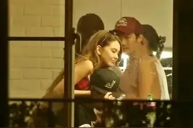 当年轰动全网的周杰伦天王恋情曝光，昆凌当年18岁年纪小还挺会的图片
