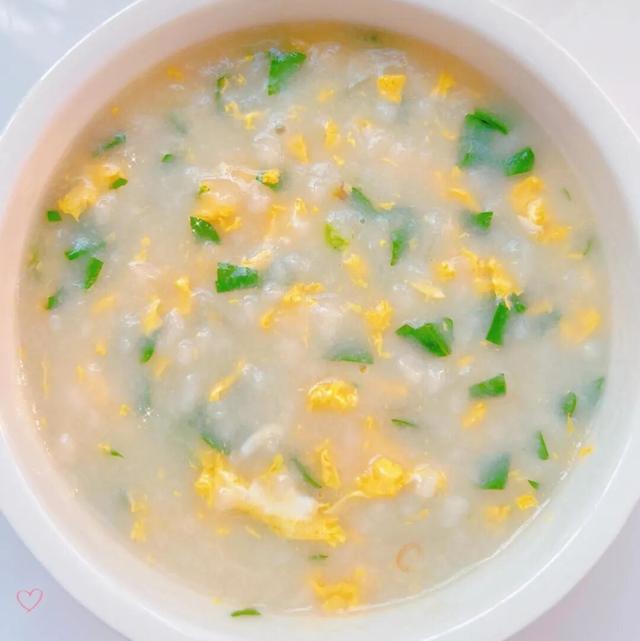 秋天，宁可不吃肉，也要使劲吃它，中老年一周吃3次，滋阴润肺、消食下气助消化，又营养又解馋！
