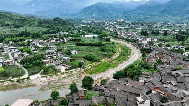 峨眉南山国际旅游度假区游玩攻略 | 解锁南山里周边度假玩法