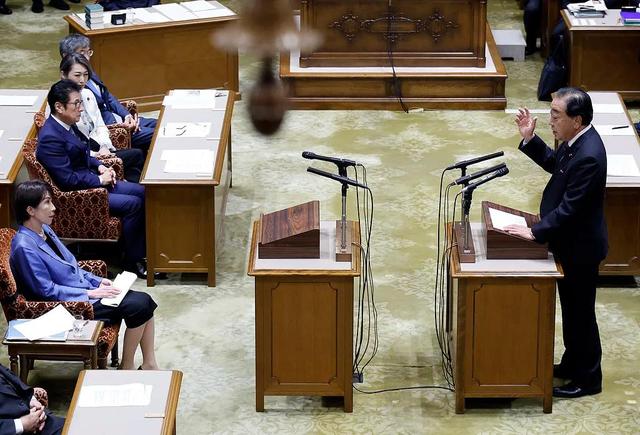 266：199！日本政坛“黑马”出现	，对华态度有意思，高市掩面痛哭