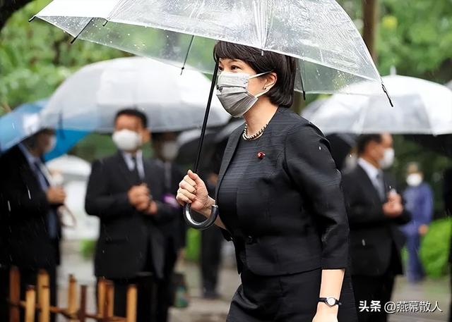 起底日本历史上第一位女首相高市早苗，看一看到底是个什么货色？