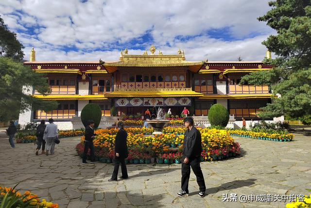 拉萨市：走进罗布林卡