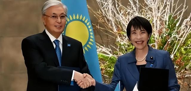 一场晚宴在东京召开，高市早苗想通了：对俄动真格，对中国来软的 第7张