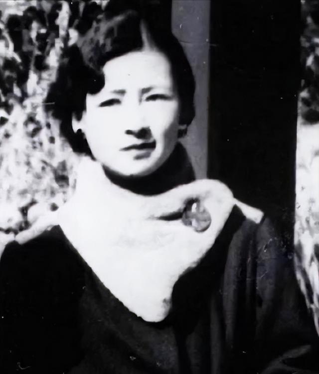 林徽因落选的国徽方案，网友看后感叹：审美确实一绝，但真不合适