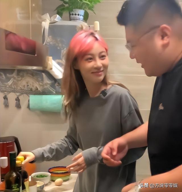 结婚三年没夫妻之实 网红“猴哥说车”终离婚，丈母娘早就曝过真相