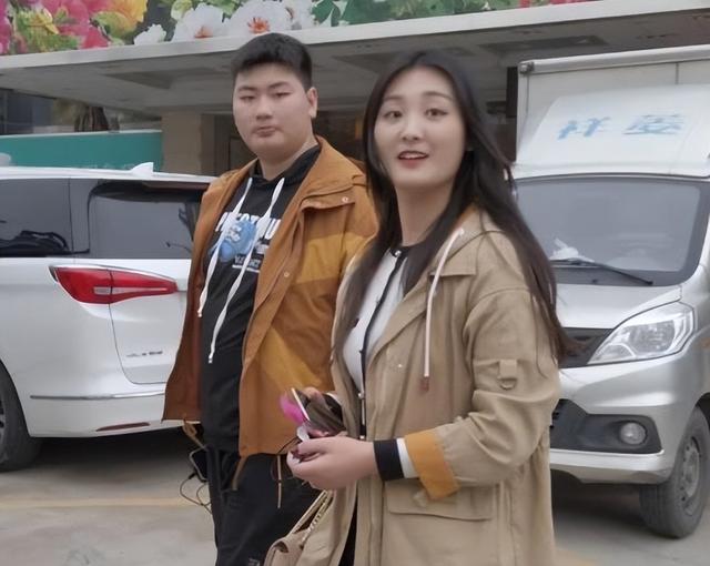 大衣哥做梦都没想到，离婚四年后，前儿媳陈亚男还是不愿放过自己