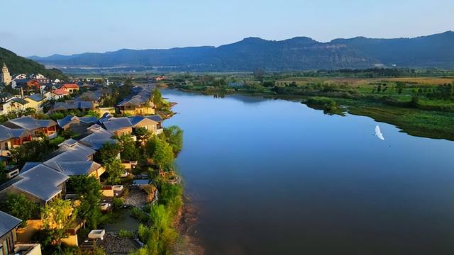 凤仪湾嘉舟丽港酒店：湿地生态里的度假明珠