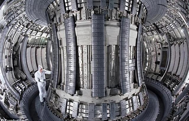 中国核聚变即将再突破！1亿度燃烧1000秒，或将终结石油时代