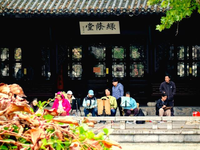 半烟火半诗意：潍坊园林的美，从不被定义