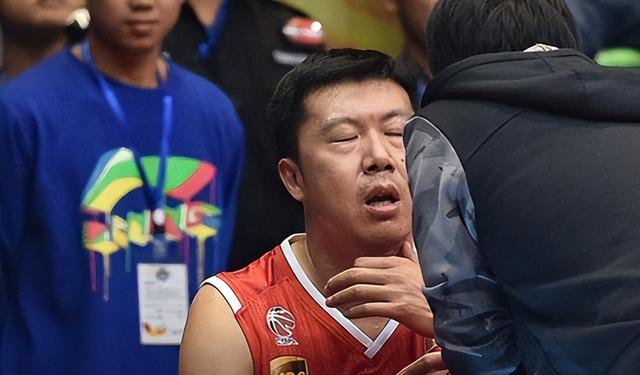 毁了王治郅，逼姚明退役，他凭一己之力让中国篮球倒退了二十年