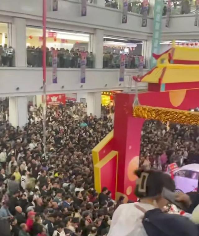 太疯狂!事发秦皇岛市某大型商场!