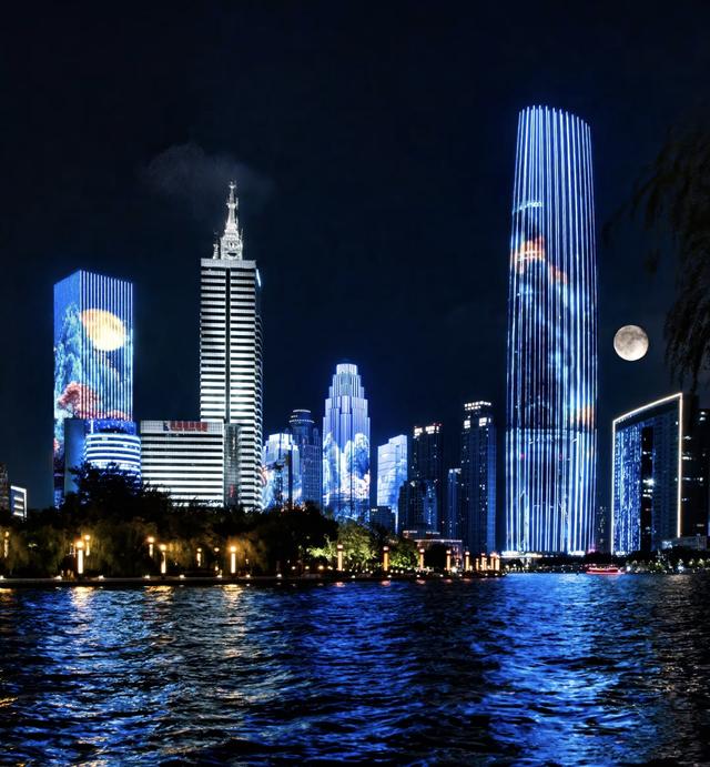 “桥”见天津，海河上的桥真多，从永乐桥走到海津大桥有17座