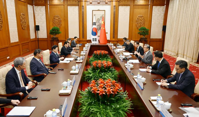 李在明没让中方失望，赶在飞机降落美国前，对特朗普泼了一盆冷水