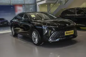 新车 | 一口价15.99万元起 别克君越白金款双色内饰将于12月开放下定图片