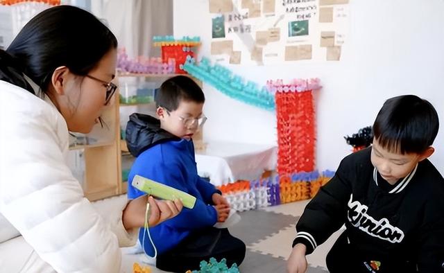 “AI赋能·幼有优育”园长论坛共探新时代幼儿园高质量发展新路径