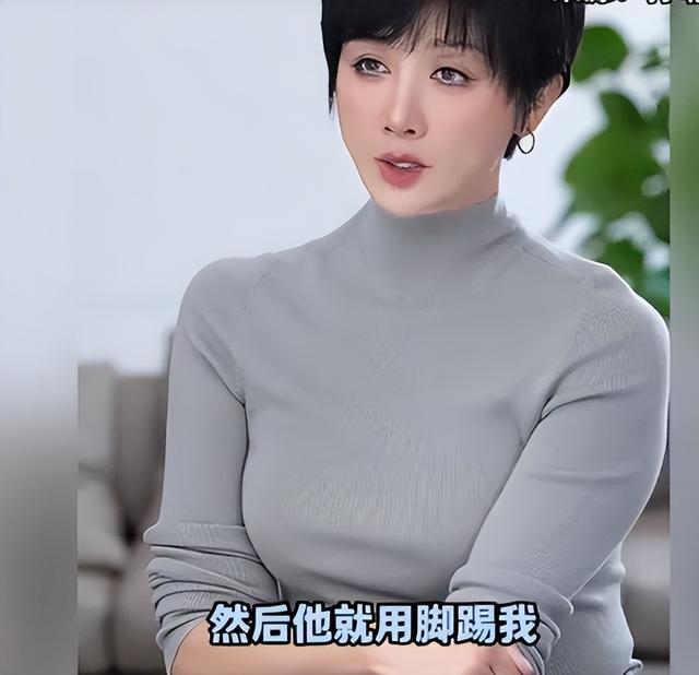 孙菲菲"离婚瓜"持续发酵，未婚先孕只是冰山一角，越爆料越狗血