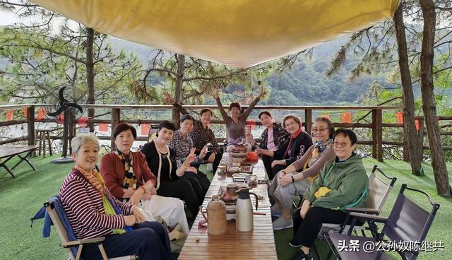 长泰竹排胜武夷？龙津溪水清见底：巨龙漂流兴无比，龙身两百米！