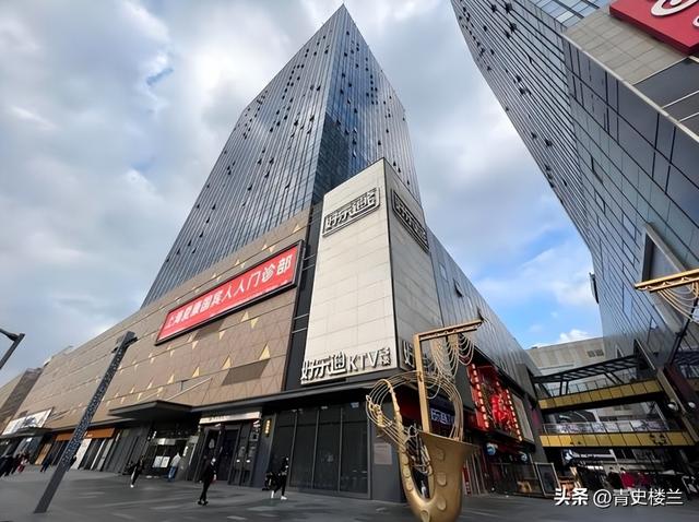 又一巨头倒下！疯狂关店11万家，为什么我们都不愿意逛商场了？