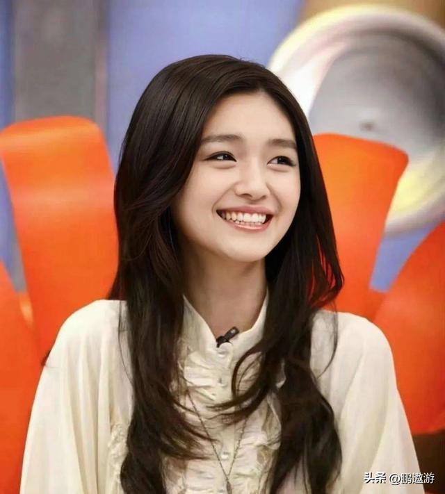 大S雕像圆满落成	，具俊晔设计了9个台阶，5块方形石头，深藏爱意